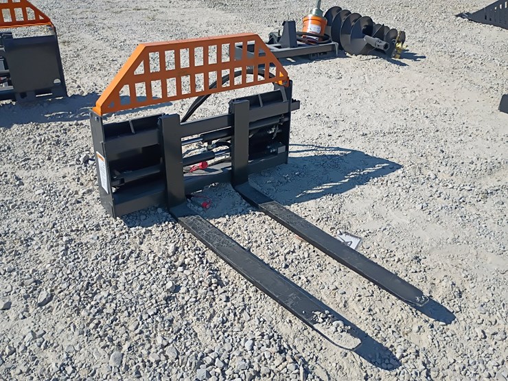 #l85-006-•-landhonor-hydraulic-pallet-fork-skid-steer-attachment-image-8