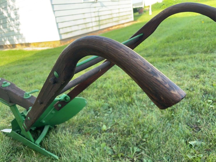 john-deere-16-image-26