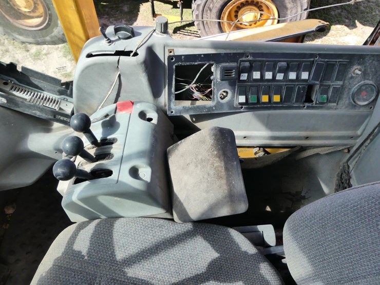 volvo-l90e-image-11