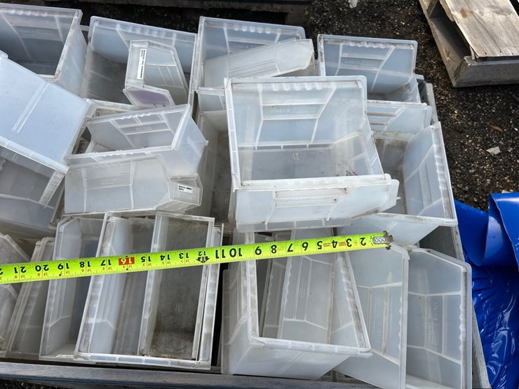 #2743-•-crate-of-clear-tool/hardware-bins-image-5