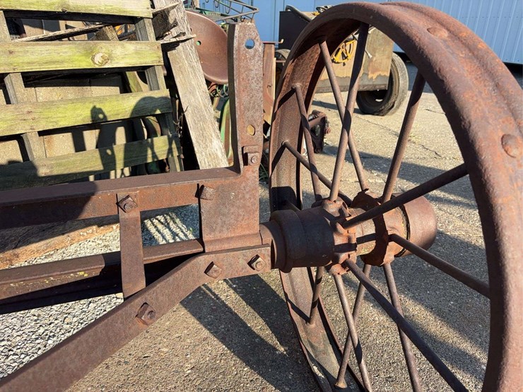 john-deere-running-gear-image-11