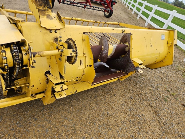 new-holland-900-image-15
