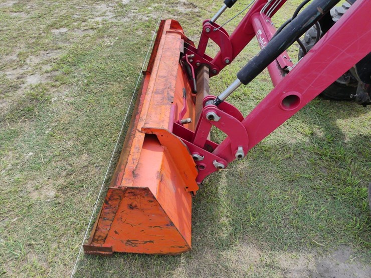 2023-mahindra-4550-image-11