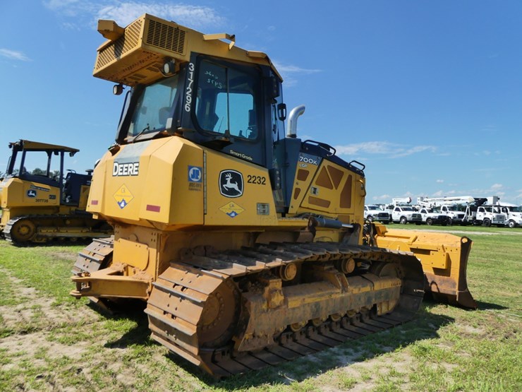 2018-deere-700k-lgp-image-3