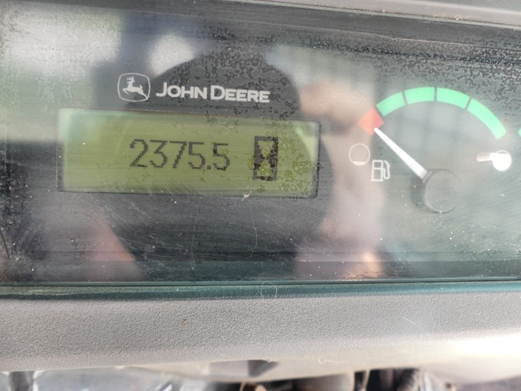 2016-deere-317g-image-19