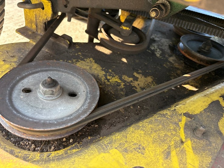 john-deere-345-image-38