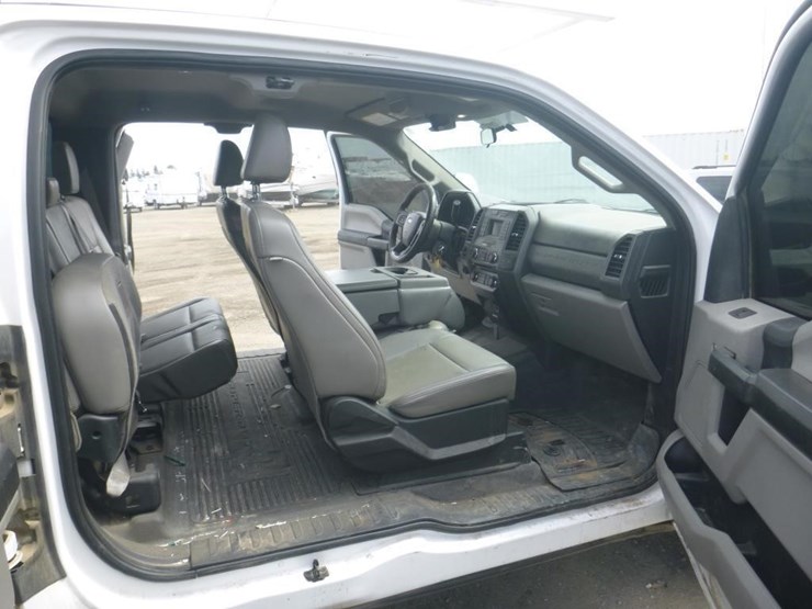 2018-ford-f350-image-6