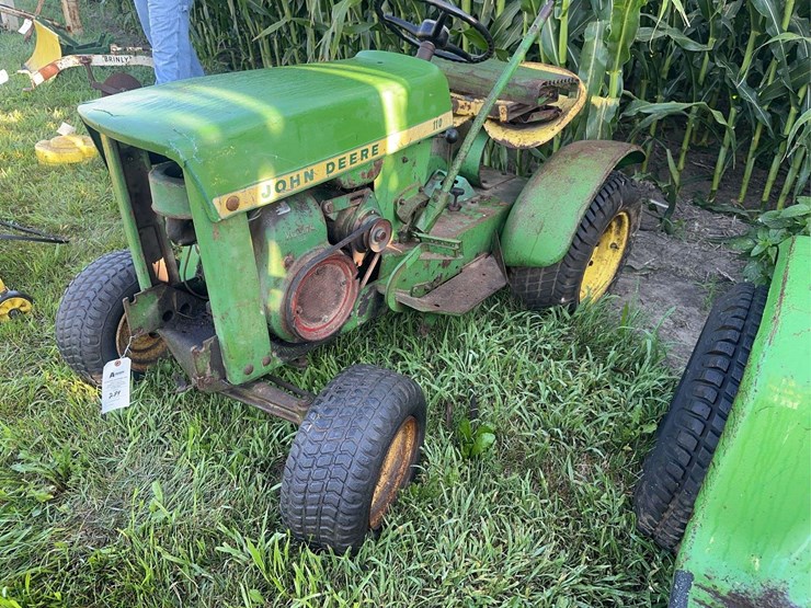 john-deere-110-image-1