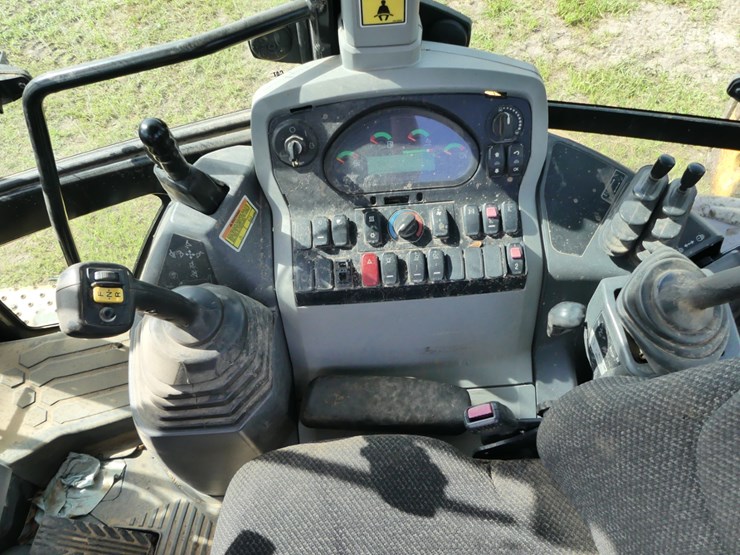 caterpillar-420f2-it-image-18