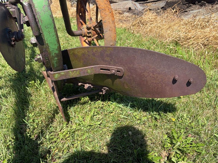 john-deere-16-image-9