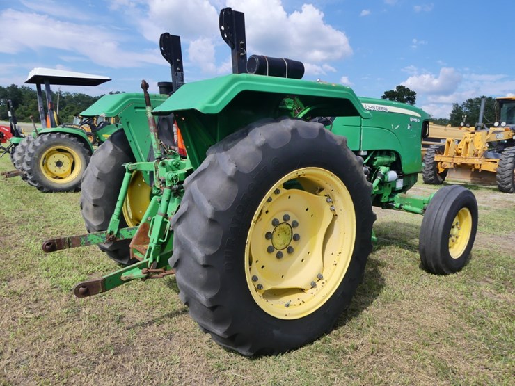 2009-john-deere-5045d-image-3