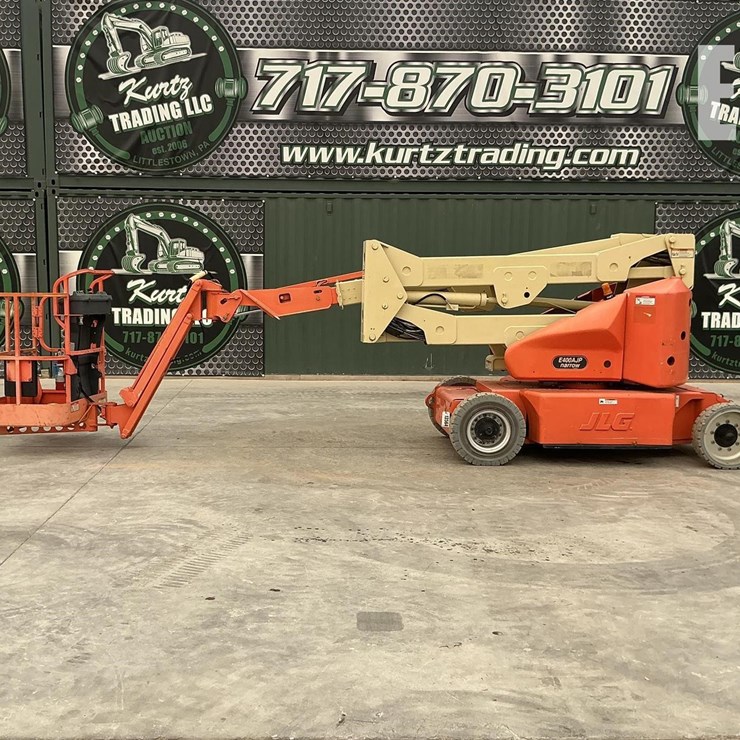 2007 JLG E400AJPN