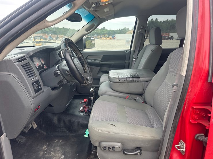 2008-dodge-2500-image-36