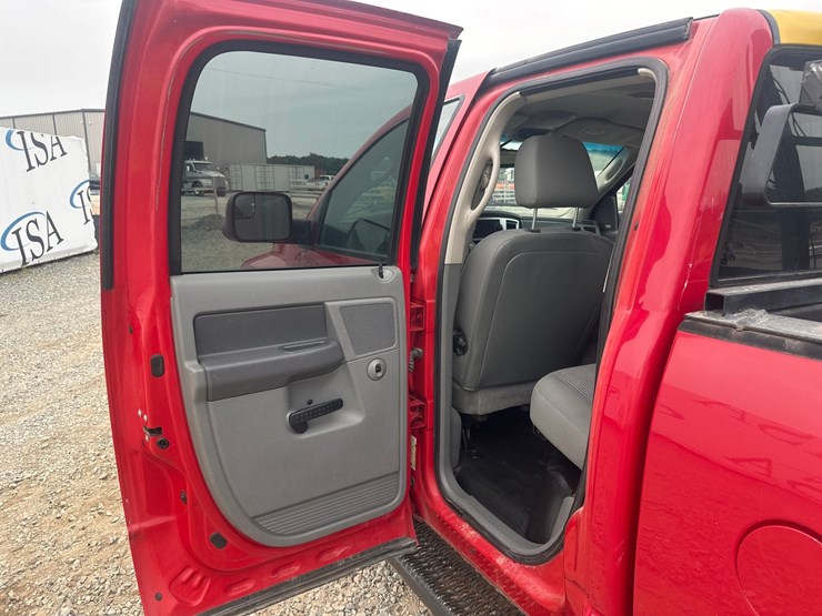 2008-dodge-2500-image-27