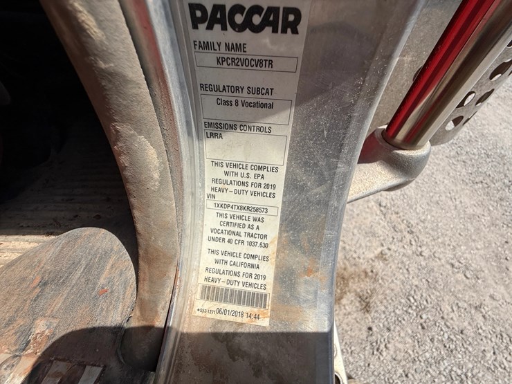 2019-kenworth-t800-image-13