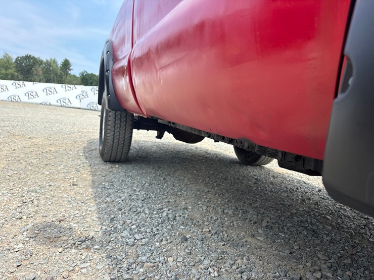 2004-ford-f350-image-13