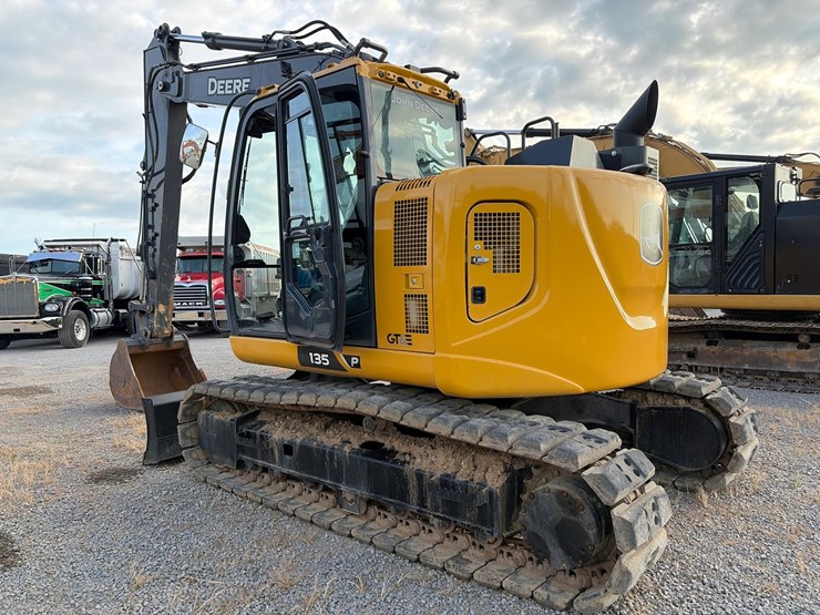 deere-135-p-tier-image-9