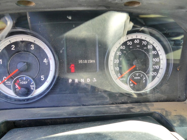 2016-dodge-ram-5500-image-16