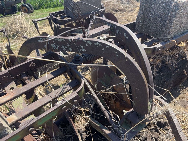john-deere-7-image-11