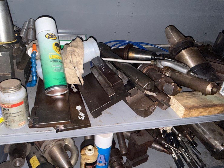 4’x2’x6’-2-door-metal-tool-cabinet-w/-machine-tool-contents-image-5