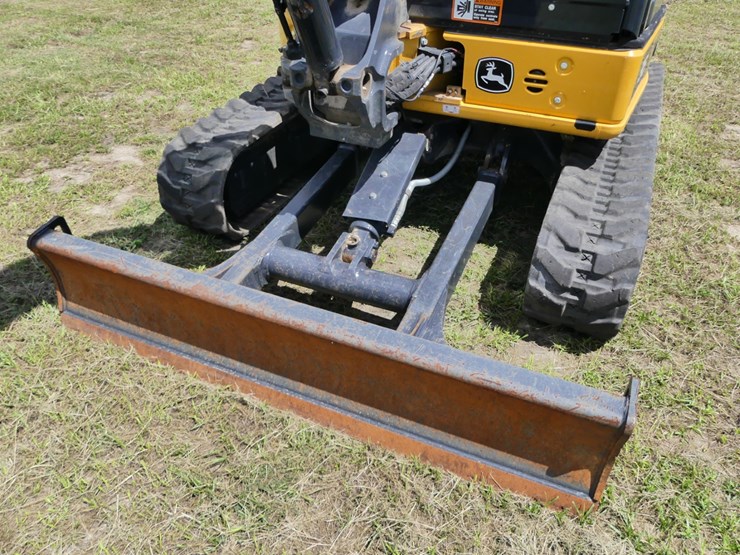 2023-deere-35p-image-10