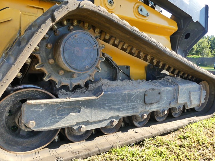 2021-deere-333g-image-6