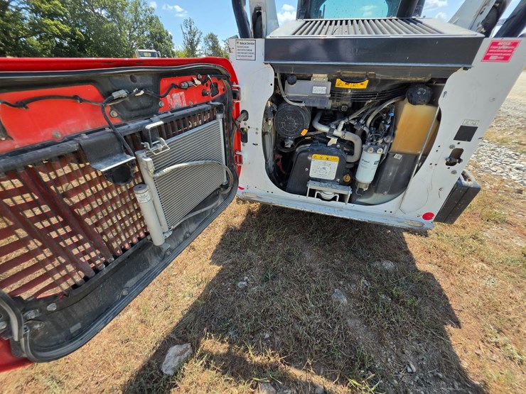 #26217-•-2022-bob-cat-t66-skid-steer-image-9