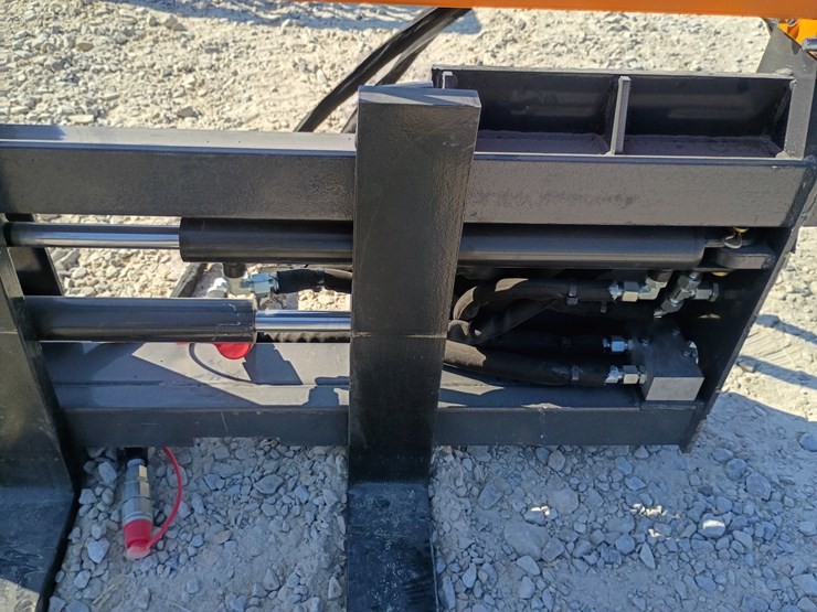 #l85-006-•-landhonor-hydraulic-pallet-fork-skid-steer-attachment-image-11