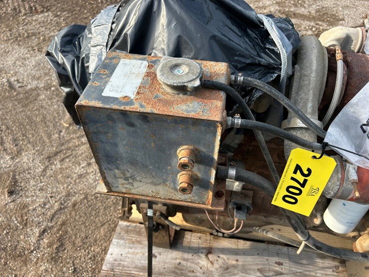 #2700-•-5.9l-cummins-turbo-diesel-engine-image-12