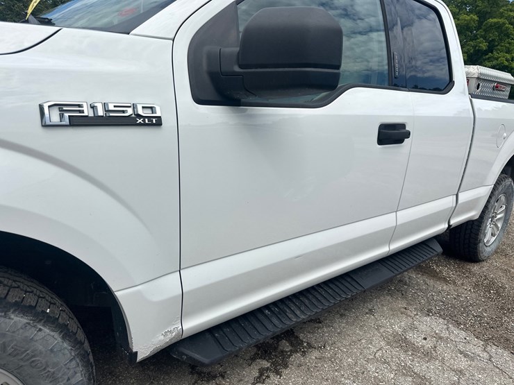 2015-ford-f150-xlt-image-10