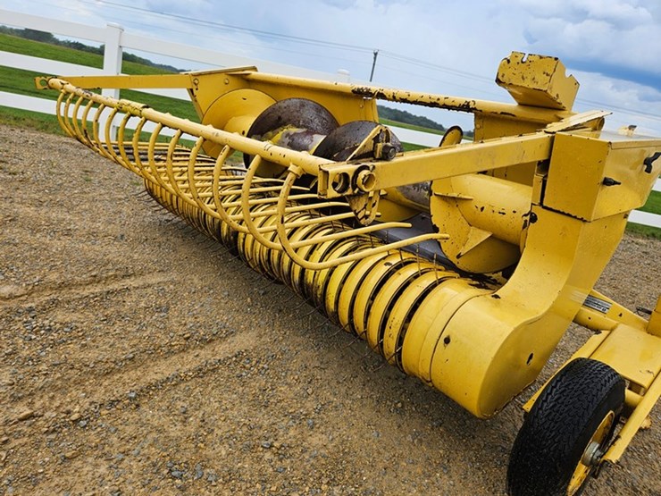 new-holland-900-image-11