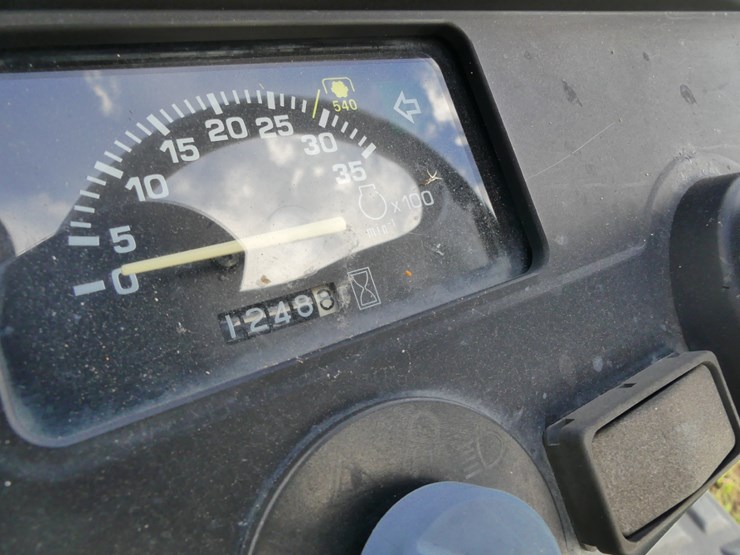 2008-john-deere-2305-image-11