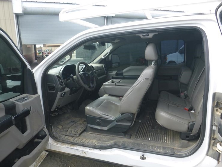 2018-ford-f350-image-5