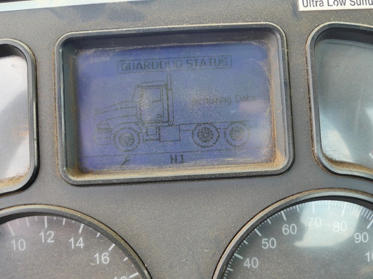 2012-mack-cxu613-image-18