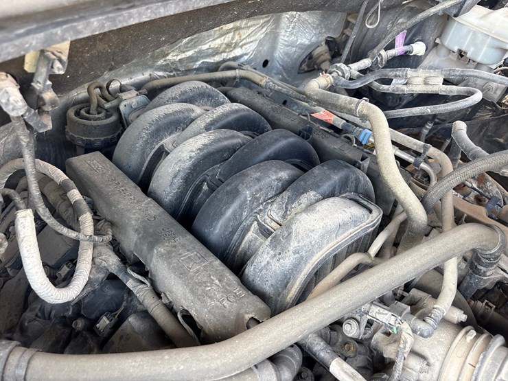 2017-ford-f150-image-32