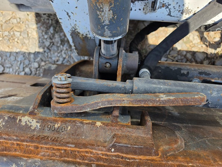 2018-bobcat-t595-image-56