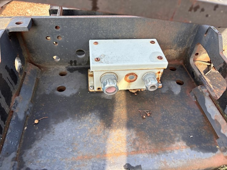 #2721-•-misc-screed-frame-parts-image-5