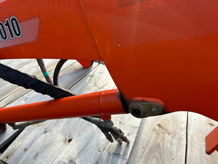 #2741-•-kioti-kl6010-loader-attachment-image-16