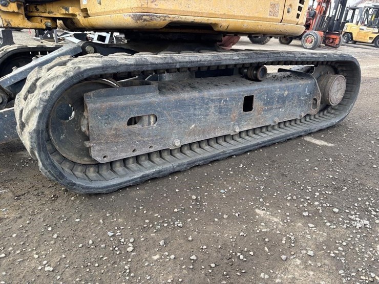 deere-27d-image-22