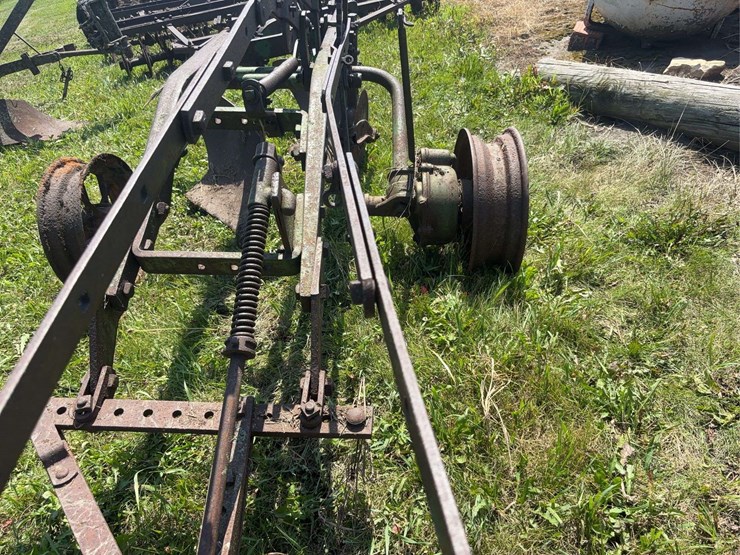 john-deere-14-image-25