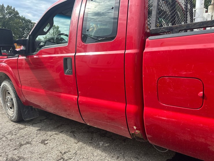2011-ford-f250-image-12