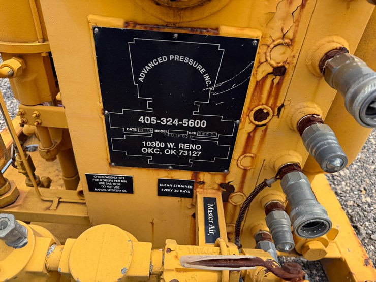 2009-advanced-pressure-3-station-4-bottle-accumulator-closing-unit,-skidded-image-5