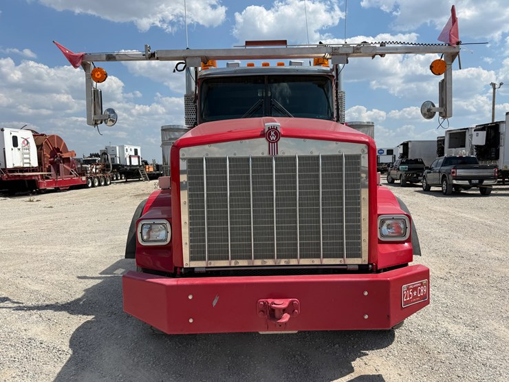 2019-kenworth-t800-image-3