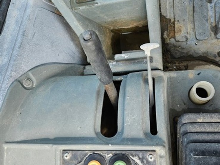 jcb-214s-image-39