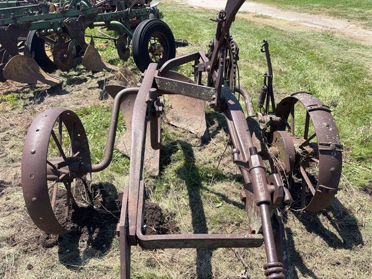 john-deere-14-image-21