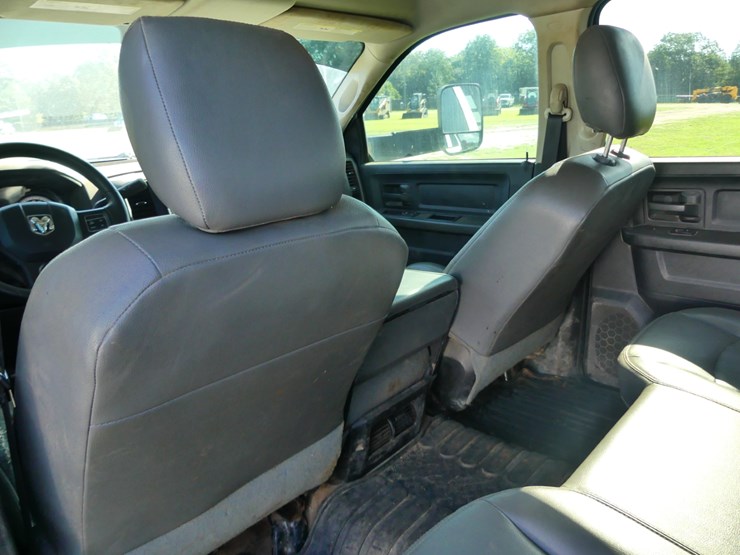 2016-dodge-ram-5500-image-11