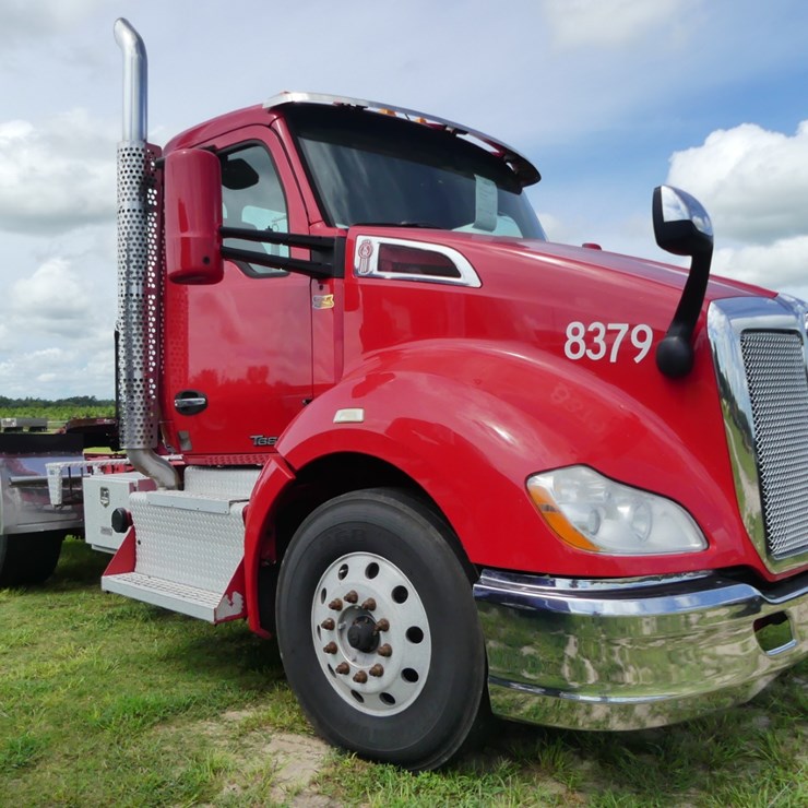 2018 Kenworth 680