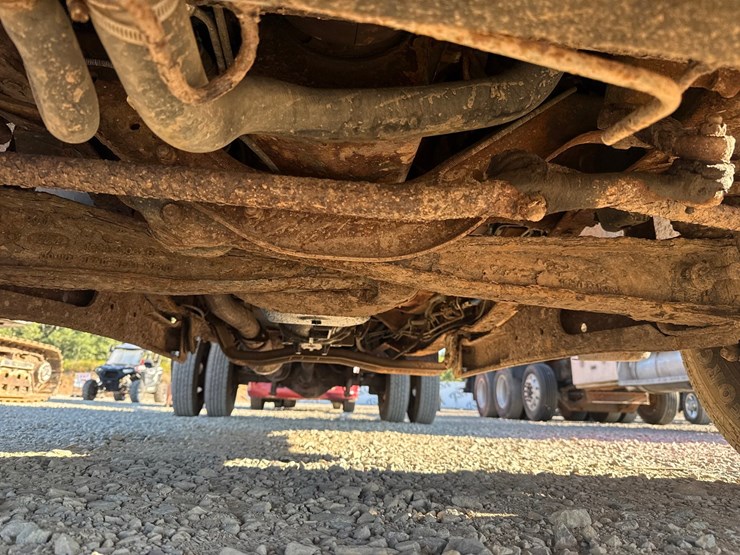 2001-ford-f350-image-22