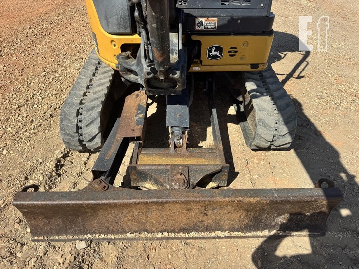 2018-deere-35g-image-12