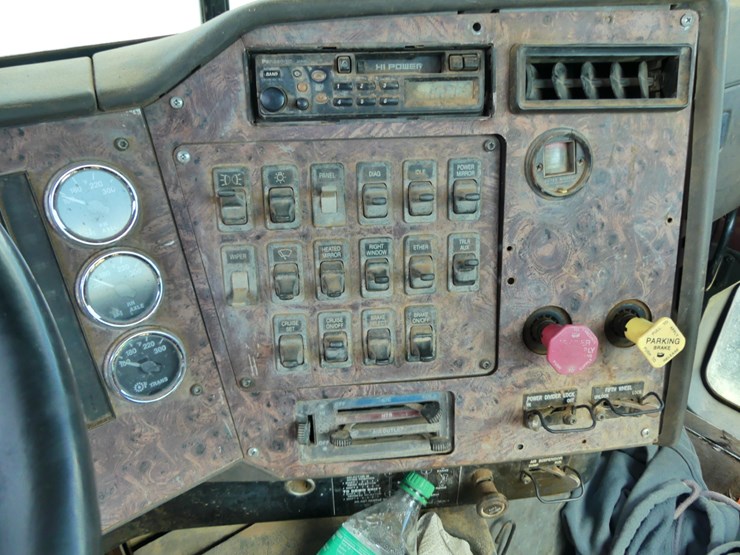 1999-international-9200-image-14